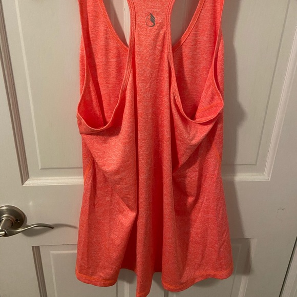 NWOT “RUN” tech tank - Picture 3 of 3